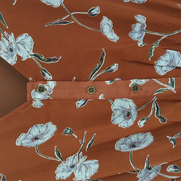 Mikarose Hi-Lo dress - Picture 4 of 10